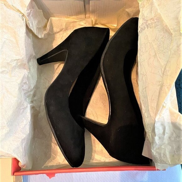 NWT American Rag CIE Black Felix Pump Like Velvet - Picture 9 of 9